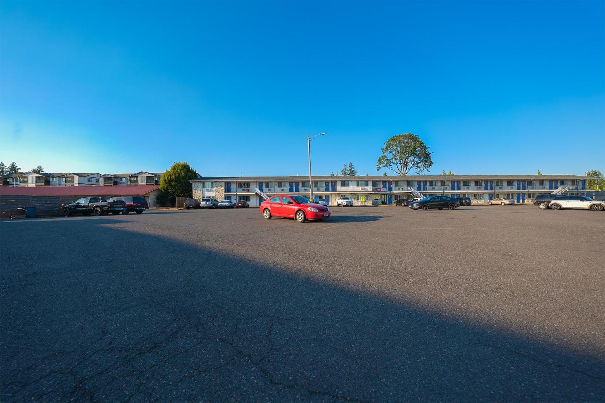 OYO Hotel St Helens OR Saint Helens Buitenkant foto